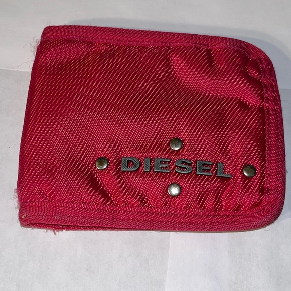 Diesel Fuchsia Wallet - Picture 12 of 13